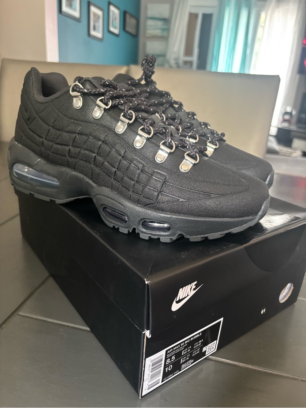 Nike Men’s Air Max 95 Triple Black Sneakers